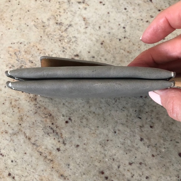 *NWT*  I ❤️AUS Kangaroo Australia Small Gray Leather Wallet - Picture 6 of 10